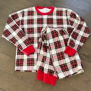 Hanna Andersson family matching pajamas men’s XXL top and jogger pants plaid EUC